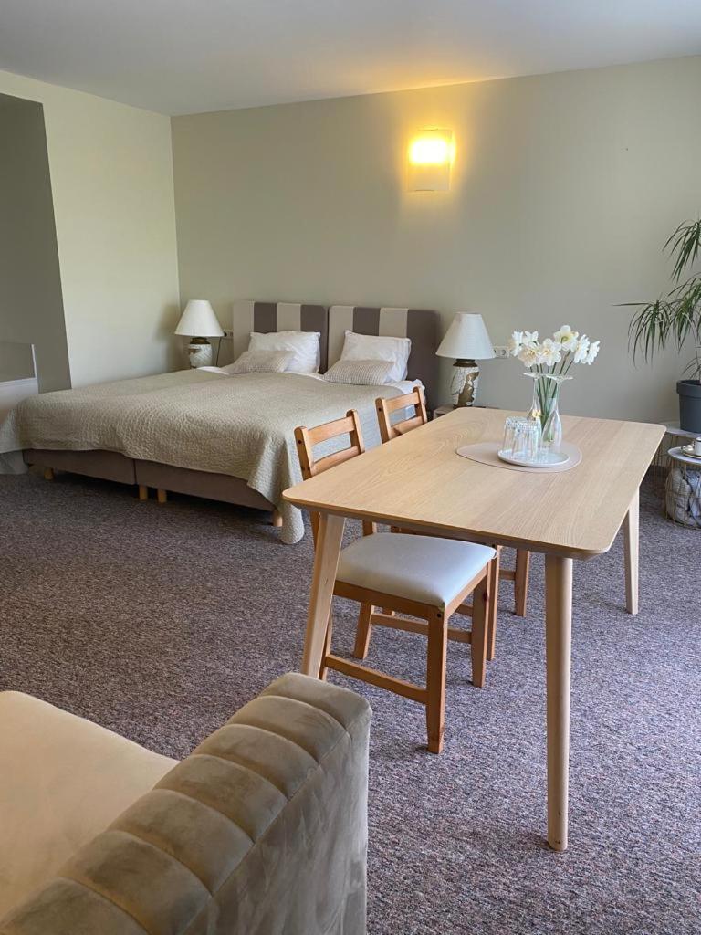 Irbeni Hotel Brivkalni Room photo