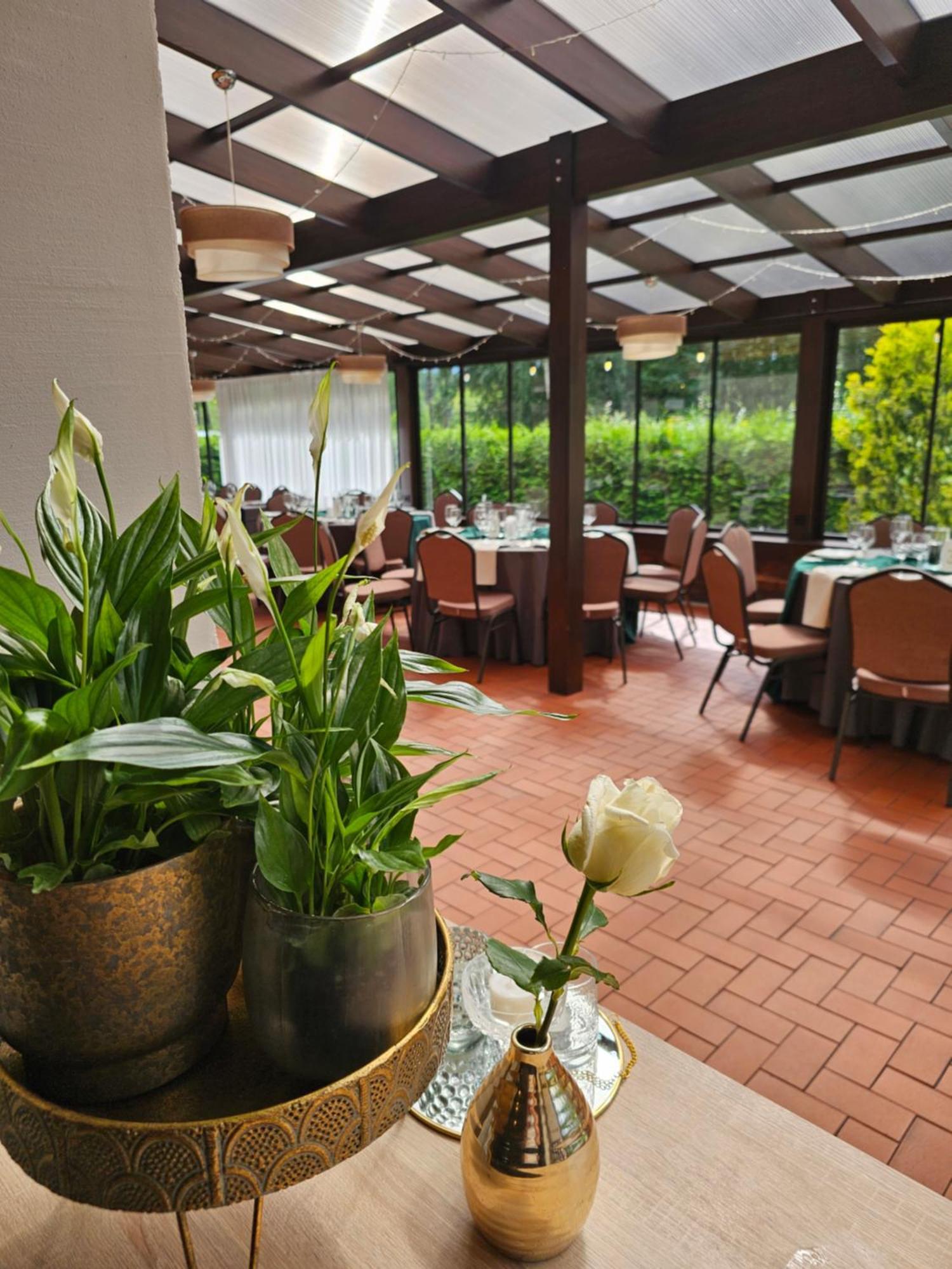 Irbeni Hotel Brivkalni Exterior photo