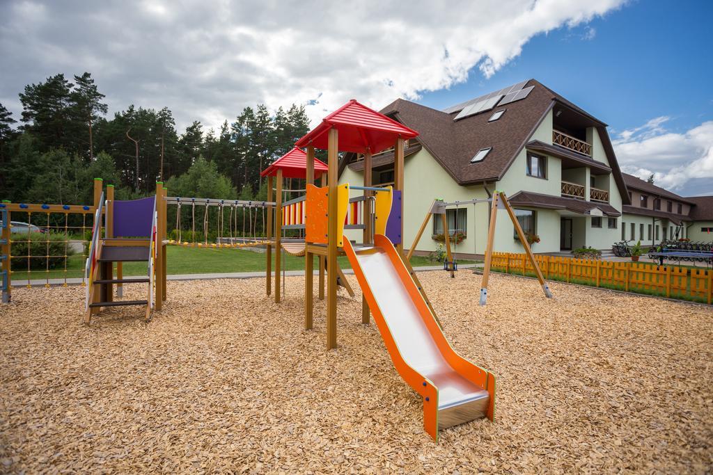 Irbeni Hotel Brivkalni Exterior photo